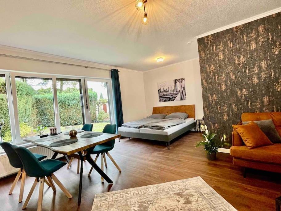 Studioappartement Mit Privatgarten In Ruhiger Wohnsiedlung Neumünster Extérieur photo